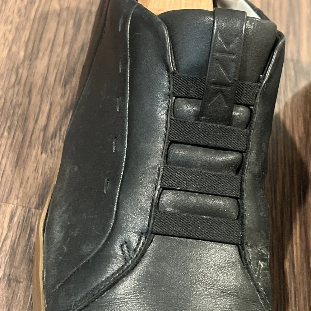 Kizik New York Hands Free Leather Sneaker EUC Men size 11.5 READ